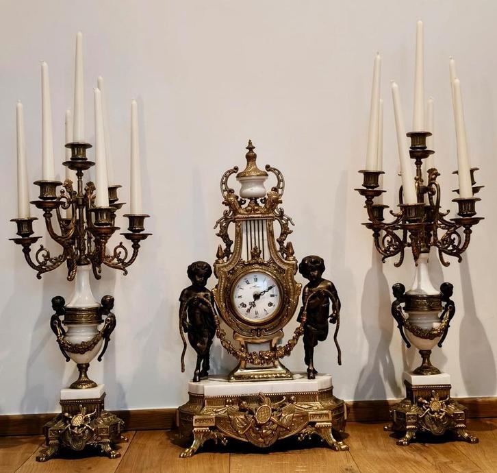 mantelklok+2 kandelaars vintage, Antiquités & Art, Antiquités | Horloges, Enlèvement ou Envoi