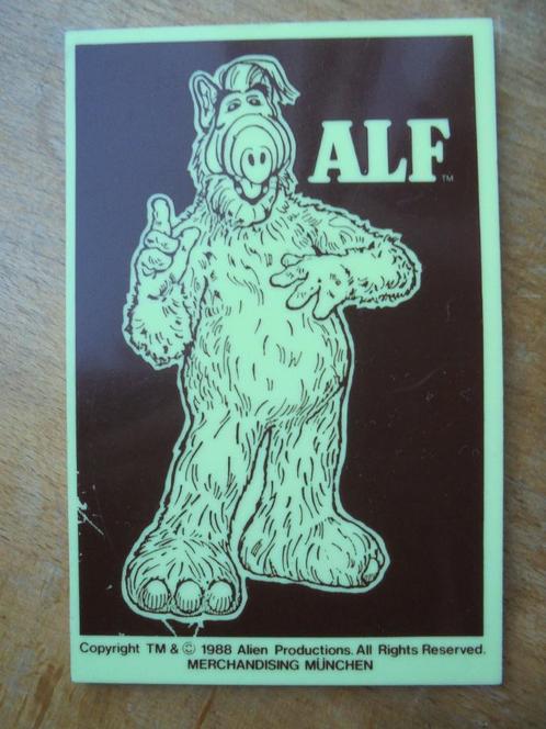 Fluoriserende plaatje van "ALF" 1988 Alien Productions, Verzamelen, Stripfiguren, Gebruikt, Plaatje, Poster of Sticker, Overige figuren