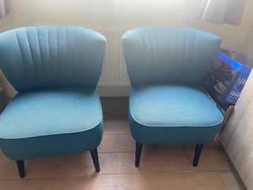 2 zeteltjes beschikbaar voor biedingen