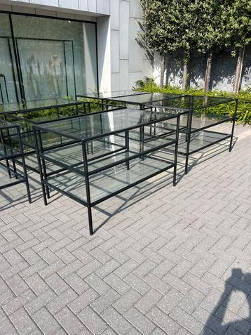 7 Table de présentation à hauteurs avec plateau en verre, Enlèvement