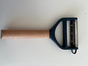 Opinel Savoie Frankrijk Peeler, Huis en Inrichting, Ophalen of Verzenden, Gebruikt