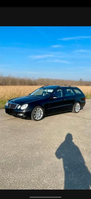 Mercedes-Benz E200 KOMPRESSOR, Achat, Noir, 5 portes, Break