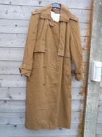 Vintage, lange jas in bruine kleur , met vaste cape maat 38, Kleding | Dames, Gedragen, Maat 38/40 (M), Ophalen of Verzenden, Bruin