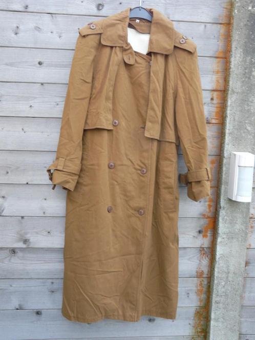 Vintage, lange jas in bruine kleur , met vaste cape maat 38, Kleding | Dames, Jassen | Winter, Gedragen, Maat 38/40 (M), Bruin