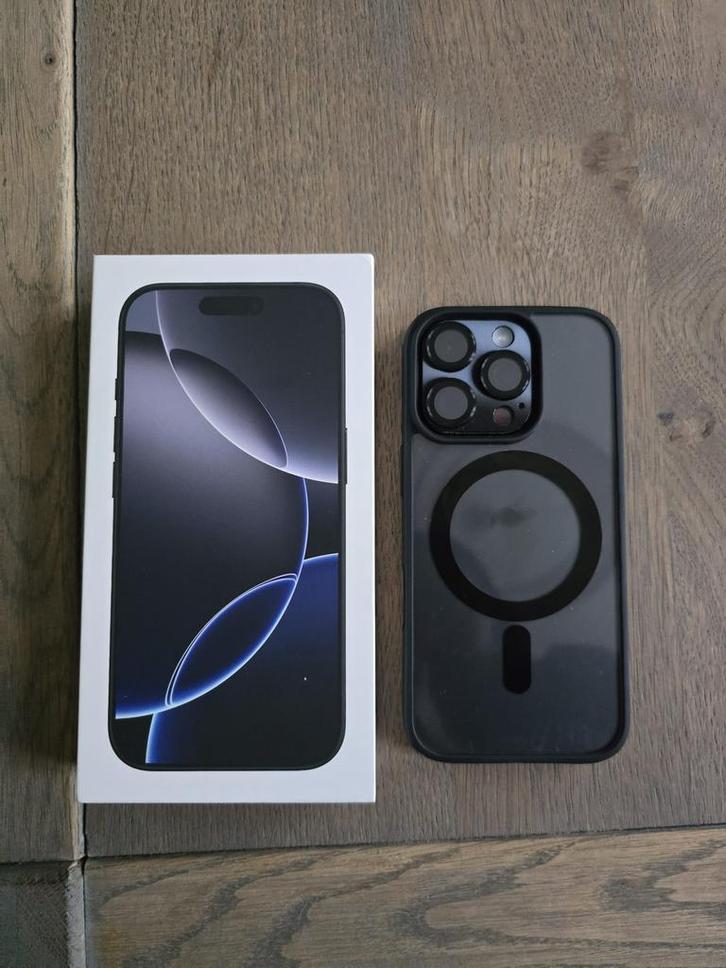 Iphone 16 Pro - 128GB - Zwart Titanium - (enkele dagen oud), Telecommunicatie, Mobiele telefoons | Apple iPhone, Zo goed als nieuw
