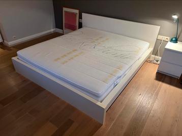 Lit 180x200 IKEA MALM, 2 sommiers, 1 matelas, Enlèvement, Utilisé