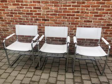Witte vintage design stoelen 