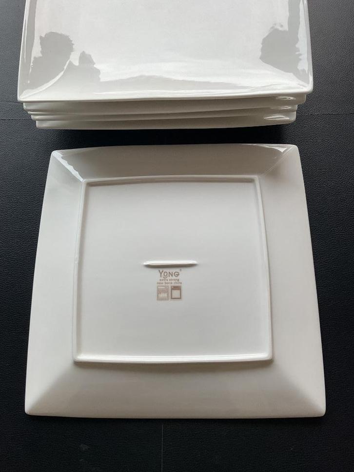 Service en porcelaine blanche, Maison & Meubles, Cuisine | Vaisselle, Neuf, Assiettes(s), Enlèvement