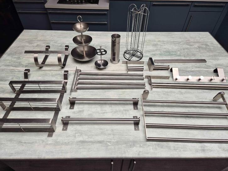 Gros lot d objets cuisine et salle de bain acier inox Ikéa, Huis en Inrichting, Badkamer | Badtextiel en Accessoires, Grijs, Ophalen