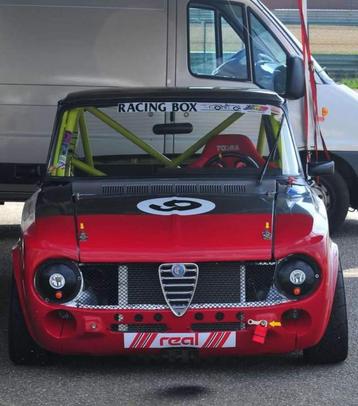 race auto alfa romeo Guilia super