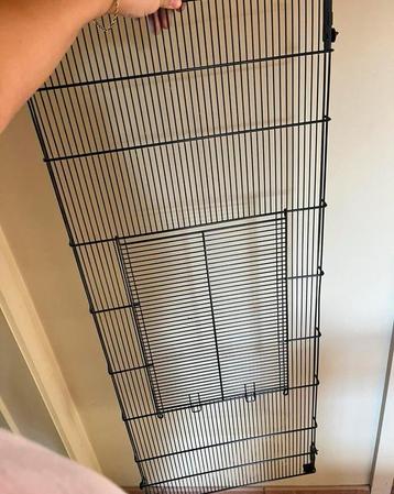 Gratis! Ijzer dak voor op kooi beschikbaar voor biedingen