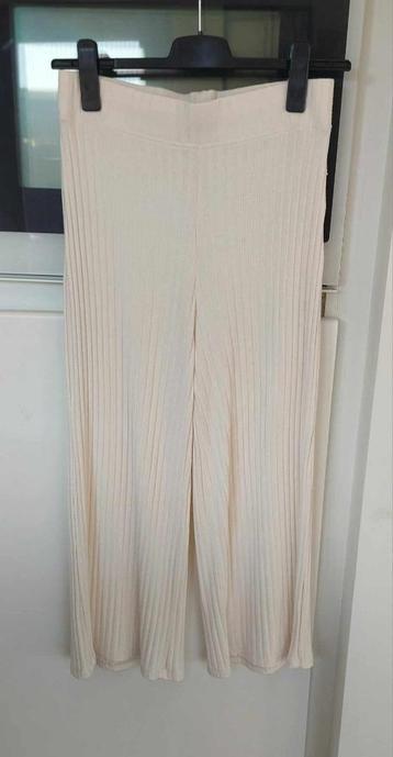 tricot dames broeken maat medium beschikbaar voor biedingen