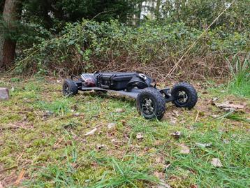 Elektrisch skatebord beschikbaar voor biedingen
