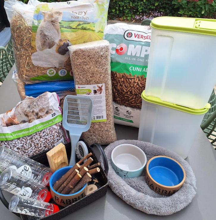 Pakket benodigdheden konijn, Dieren en Toebehoren, Knaagdieren en Konijnen | Toebehoren, Ophalen