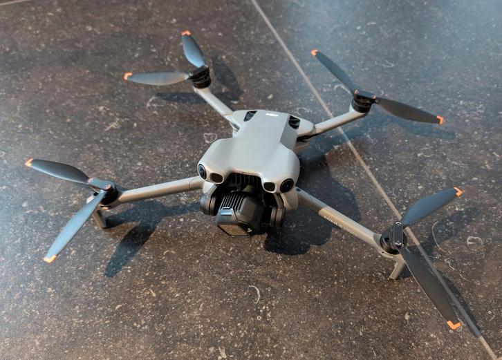 DJI Mini 5 Pro - Fly More combo + extra's, Audio, Tv en Foto, Drones, Zo goed als nieuw, Drone met camera, Ophalen