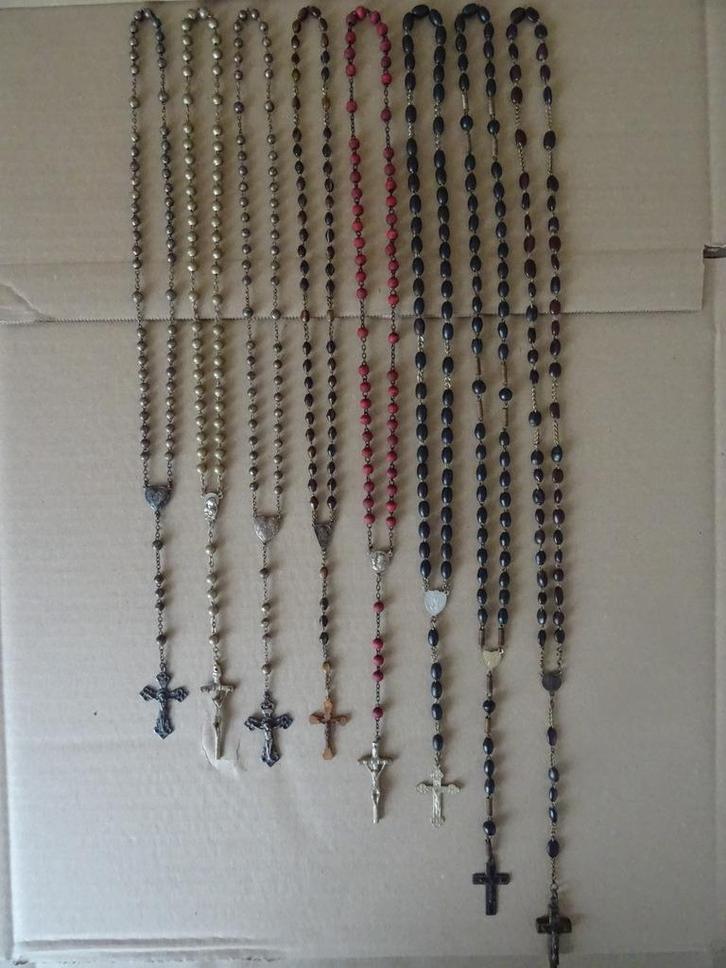 Rozenkrans collectie vintage rozenkrans 19 euro per stuk, Verzamelen, Religie, Zo goed als nieuw, Christendom | Katholiek, Overige typen
