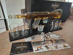 Glazen fles met speciale glazen en staander, Verzamelen, Ophalen