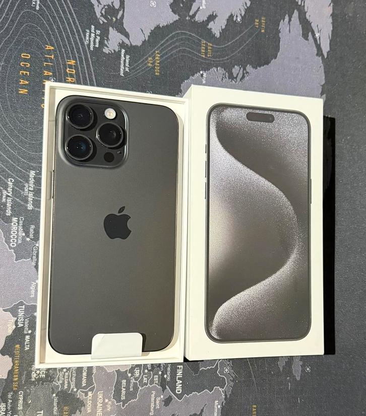iPhone 15 pro max  256 gig, Telecommunicatie, Mobiele telefoons | Toebehoren en Onderdelen, Zo goed als nieuw, Apple iPhone, Ophalen