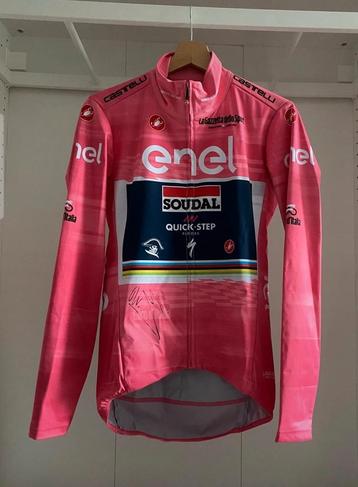 Originele roze trui van de Giro van Remco Evenepoel. beschikbaar voor biedingen