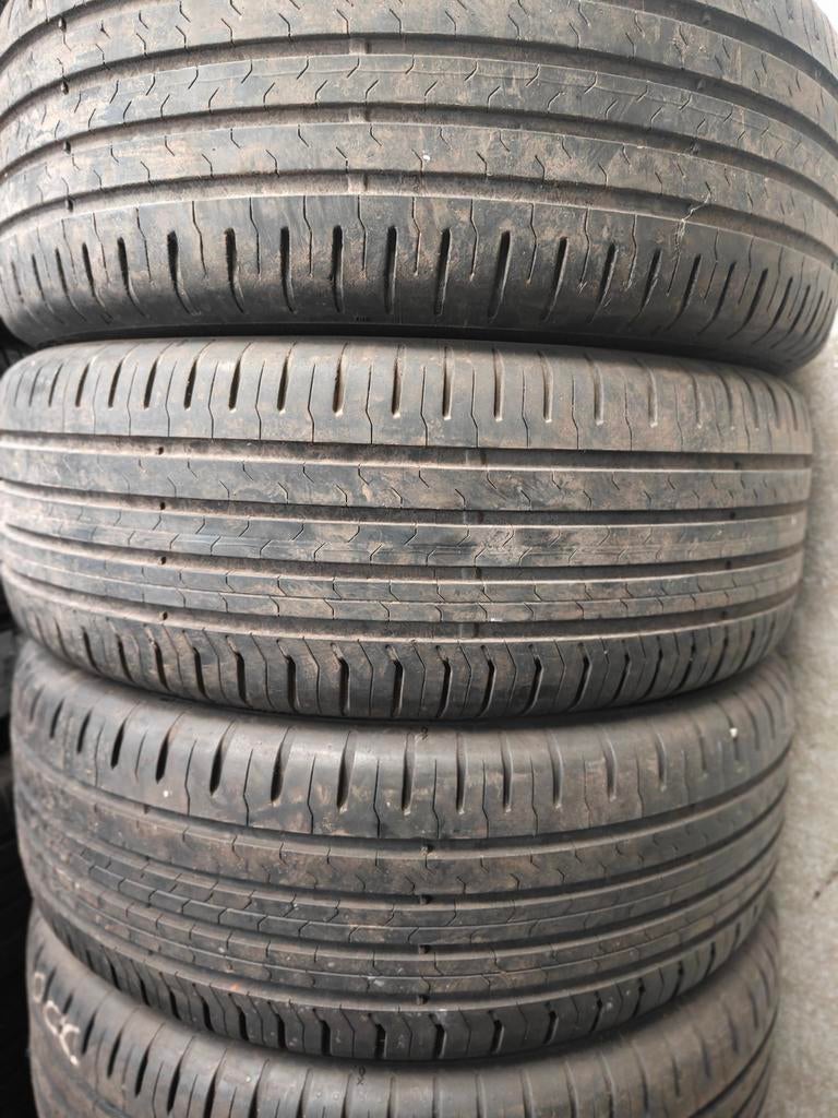 235/60r18 continental 40€ par pièce, Autos : Divers, Pièces de sport automobile, Enlèvement ou Envoi