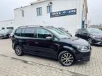 Volkswagen Touran 1.2 TSI 7 Plaatsen * 1 JAAR GARANTIE *, Voorwielaandrijving, Euro 5, Gebruikt, Zwart