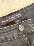 Stradivarius jeans, Ophalen, Zwart, Zo goed als nieuw, W33 - W36 (confectie 42/44)