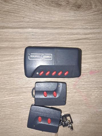 Automatische garagepoort  beschikbaar voor biedingen