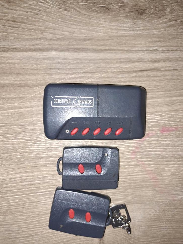 Automatische garagepoort, Doe-het-zelf en Bouw, Deuren en Vliegenramen, Ophalen