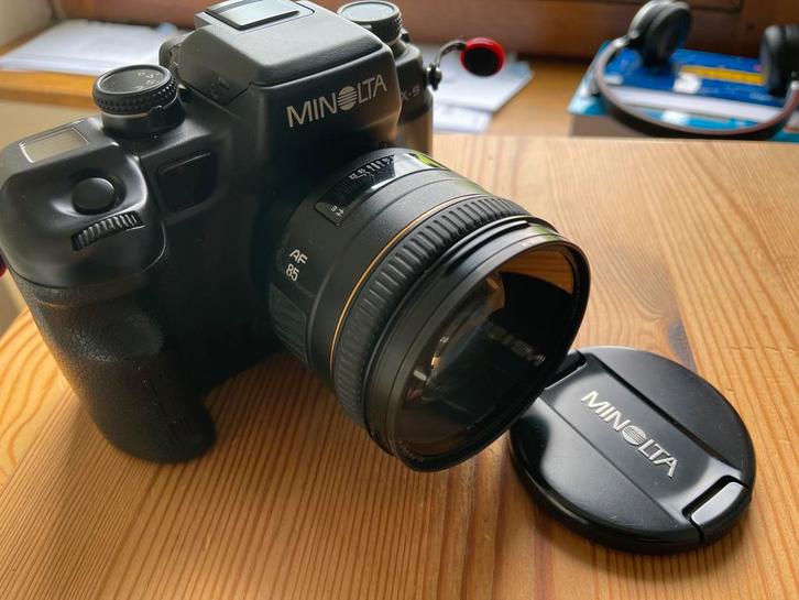 Minolta (zilver) Alpha 9 + 85 mm AF f/1.4 + 50 mm AF f/1.4, Audio, Tv en Foto, Fotocamera's Analoog, Gebruikt, Spiegelreflex, Minolta