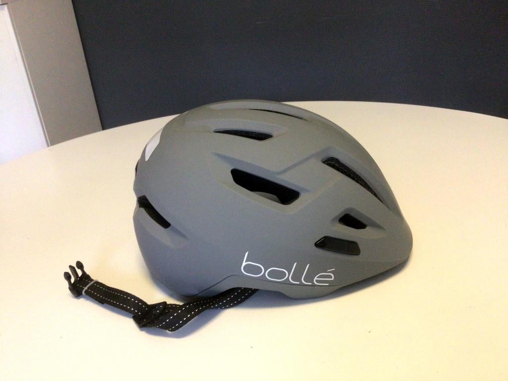 De helm is grijs en maat is 55-59, Ophalen