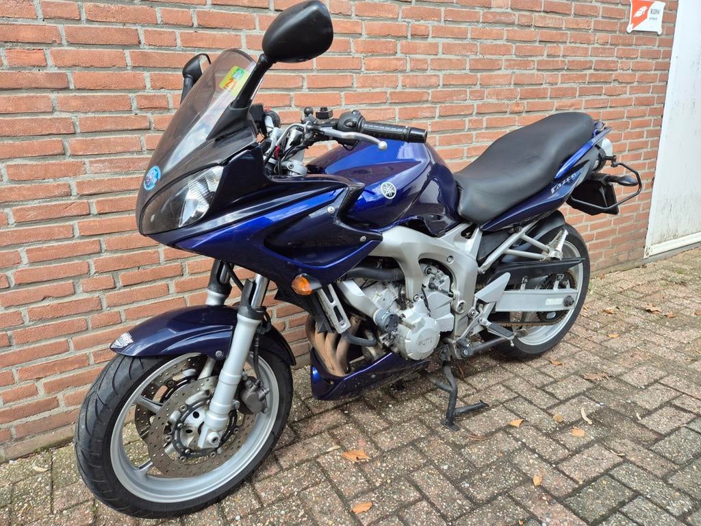 YAMAHA FZ6 S, FZ6-S FAZER, 2004, 103000 KM, Motoren, Motoren | Yamaha, Handvatverwarming, 4 cilinders, Motorrijbewijs A, Bedrijf