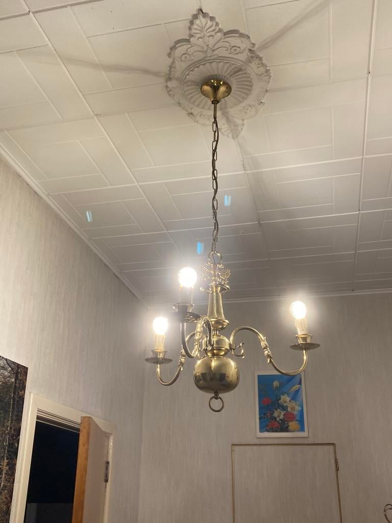 Magnifique lustre en forme de boule hollandaise en laiton, Enlèvement