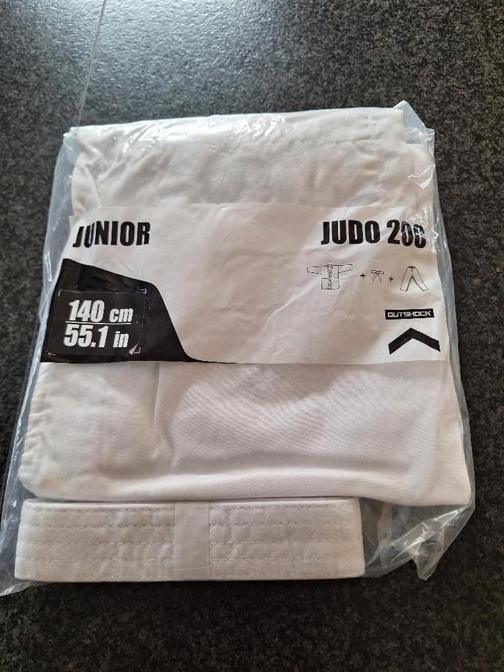Judopak met witte gordel in 120 cm en 140 cm, Sport en Fitness, Vechtsporten en Zelfverdediging, Nieuw, Judo, Vechtsportkleding