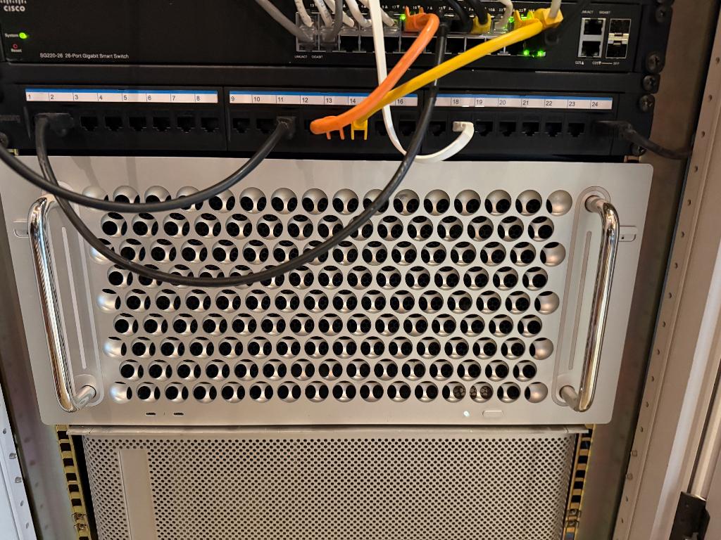 Mac Pro 2019 7.1 Rack 16 core, Ophalen, 64 GB of meer, Gebruikt, 2 tot 3 Ghz