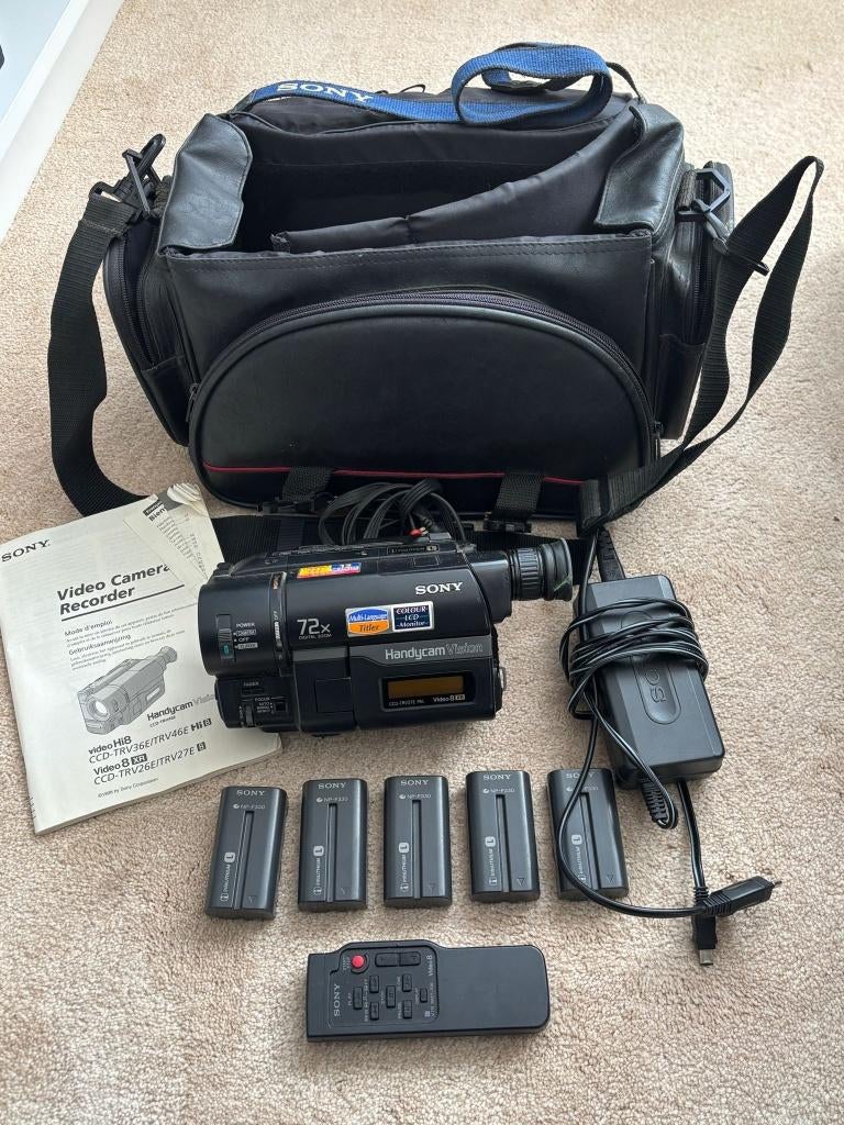 Te koop: Sony Hi8 CCD‑TRV27E videocamera, Audio, Tv en Foto, Ophalen of Verzenden, Camera
