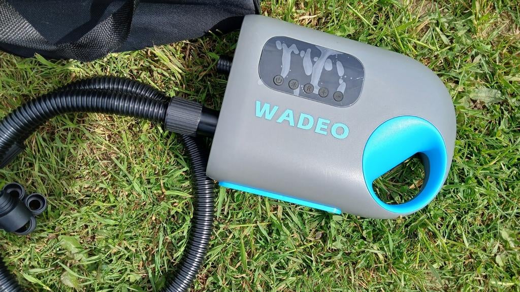 Pompe hte pression rechargeable SUP neuve gar 23mois, Sports nautiques & Bateaux, Planche à pagaie, Enlèvement