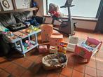 Poppen verzorgtafel, bedje, kasten en toebehoren, Kinderen en Baby's, Ophalen, Zo goed als nieuw, Babypop
