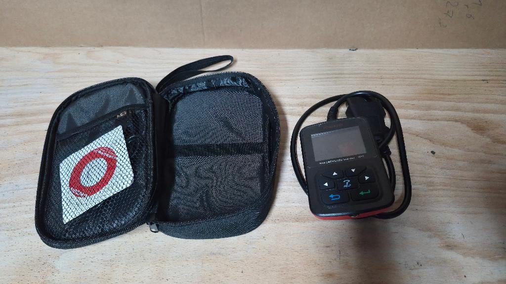 iCarsoft OBD scanner i810., Ophalen of Verzenden, Gebruikt