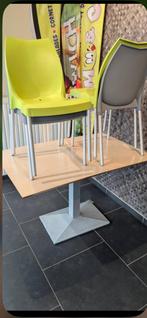 Table et chaise, Enlèvement, Mobilier