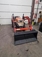 Tracteur 4x4 Kubota avec nouveau chargeur, Articles professionnels