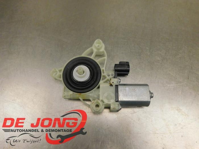 Moteur de vitre portière d'un Ford Fiesta, Autos : Pièces & Accessoires, -, 3 mois de garantie, -, -