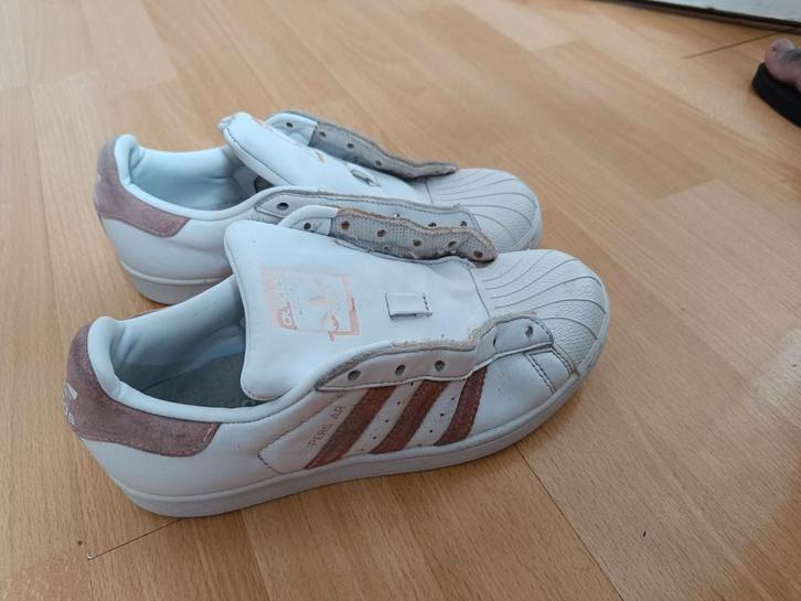 Adidas Originals Superstar - wit en roze,, Kleding | Dames, Schoenen, Gedragen, Dansschoenen, Wit, Ophalen of Verzenden