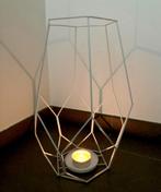 WIT METALEN KAARSHOUDER – 43CM HOOG, Ophalen, Gebruikt, 25 tot 50 cm, Wit