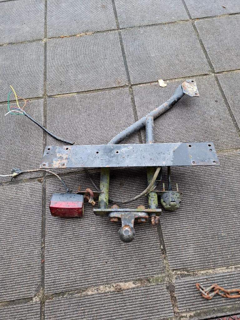 trekhaak 2CV dyane bakkersgeit acadyane, Auto-onderdelen, Ophalen, Gebruikt