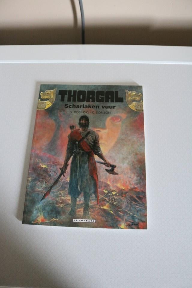 Thorgal Nr 35 : Scharlaken vuur - sc - 1e druk 2016, Boeken, Eén stripboek, Nieuw, Ophalen of Verzenden, Rosinski - Dorison