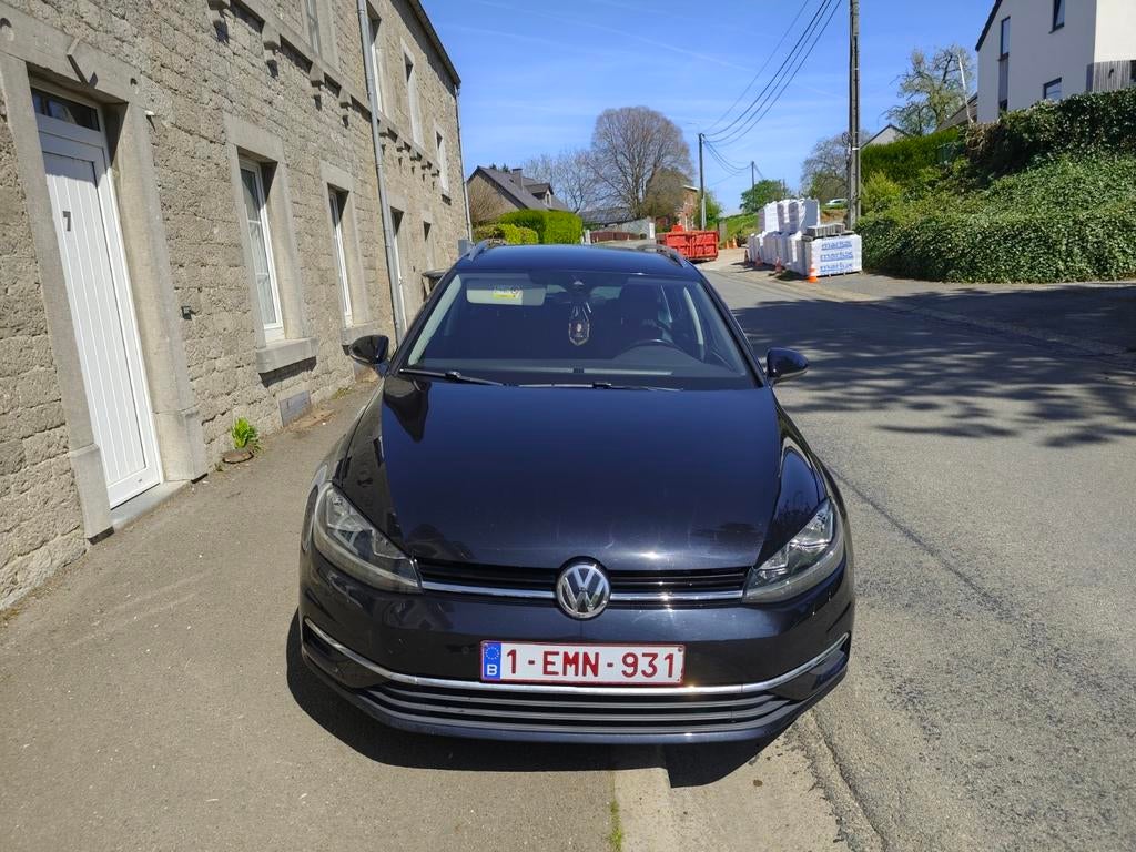 Vend Volkswagen golf variant confortline de novembre 2019, Autos, Volkswagen, Achat, Automatique, Radio, Électrique