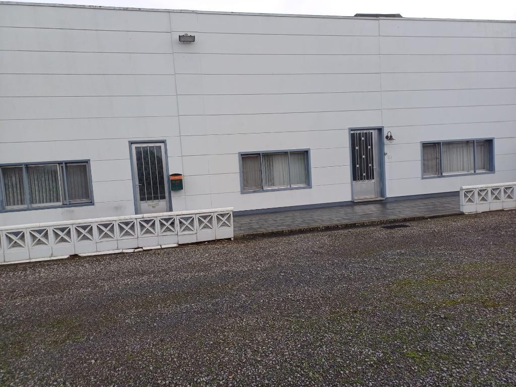 woning + loods  te huur Moerbeke ( Lokeren ), Immo, Huizen te huur, Moerbeke ( Lokeren), Direct bij eigenaar, 3 kamers, Provincie Oost-Vlaanderen
