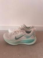 Nike Vomero 18, Nike, Ophalen of Verzenden, Zo goed als nieuw, Hardlopen of Fietsen