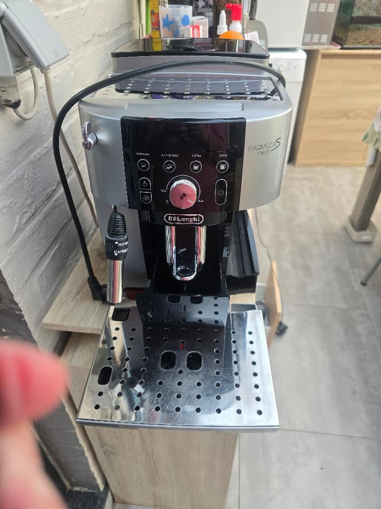 Cafetière Delonghi magnifica S Smart, Ophalen, Gebruikt, Koffiemachine, Koffiebonen
