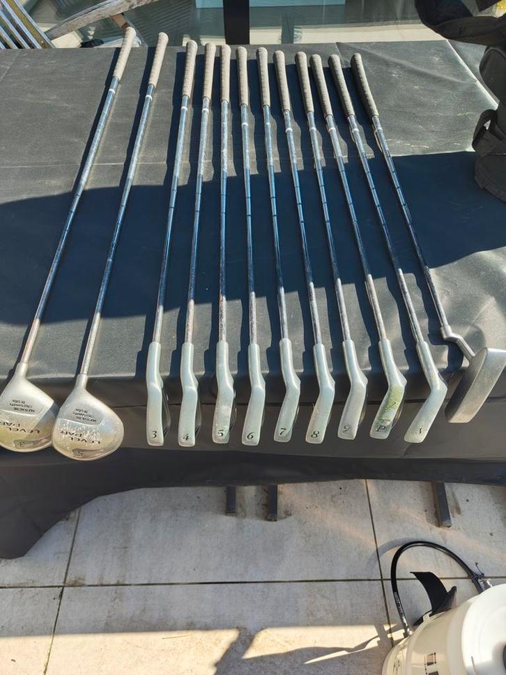 Commencez à jouer au golf organisé par Level Park., Sports & Fitness, Golf, Utilisé, Sac, Autres marques, Enlèvement